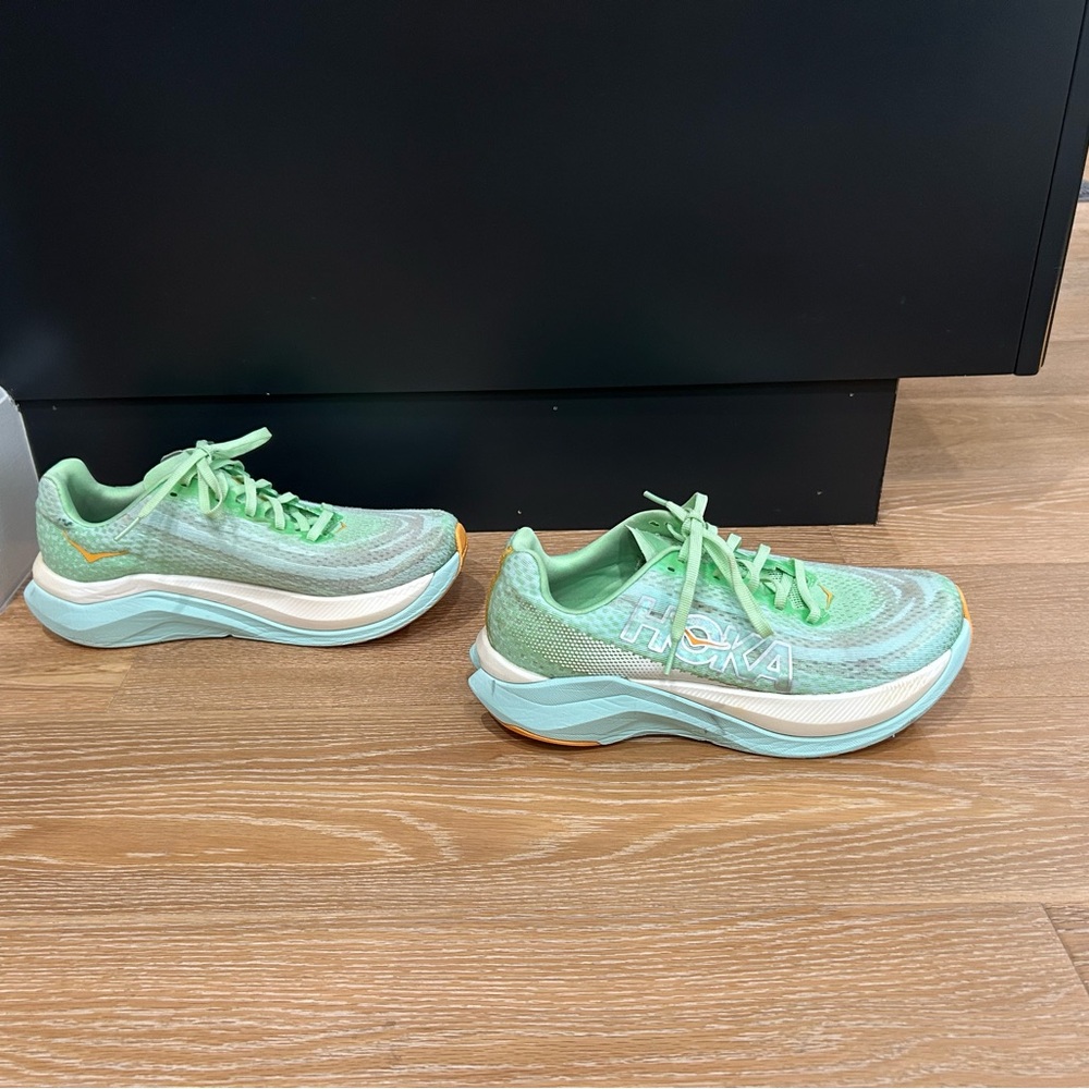 HOKA One One Mach X women’s size 8.5